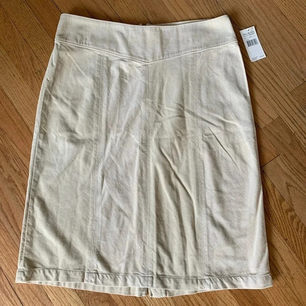 **NEW Bill Blass Corduroy A-line Skirt